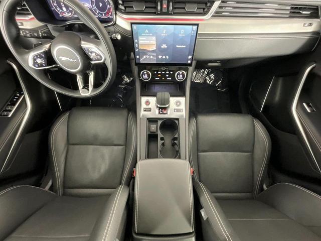 Photo of 2025 Fuji White Jaguar F-PACE