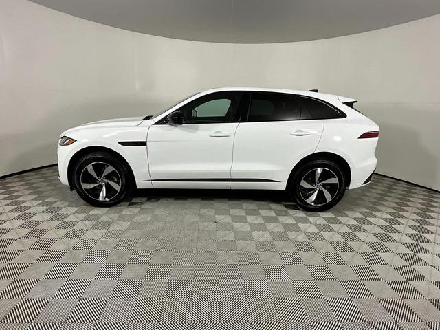 Photo of 2025 Fuji White Jaguar F-PACE