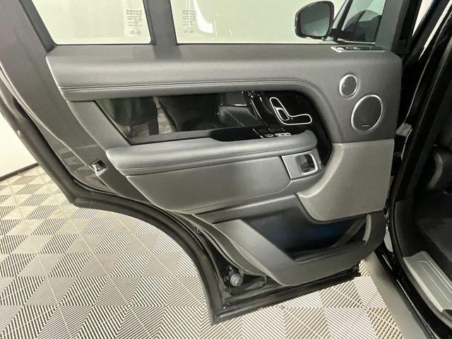 Photo of 2022 Santorini Black Metallic Land Rover Range Rover