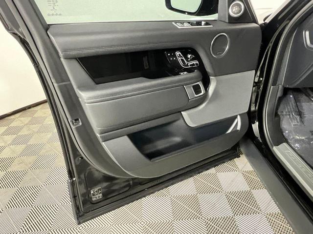 Photo of 2022 Santorini Black Metallic Land Rover Range Rover