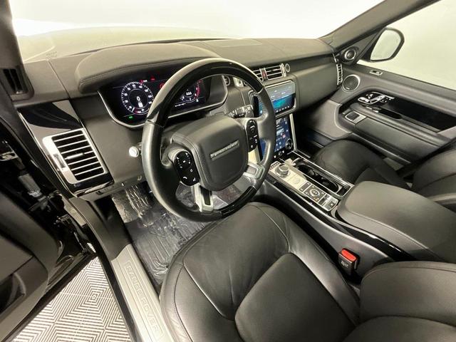 Photo of 2022 Santorini Black Metallic Land Rover Range Rover