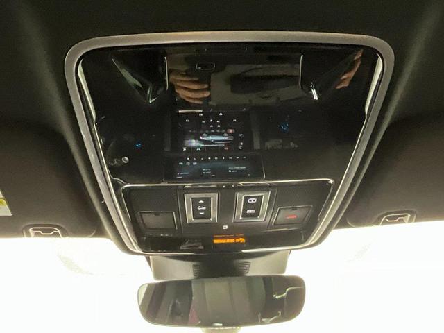 Photo of 2022 Santorini Black Metallic Land Rover Range Rover