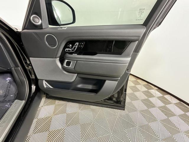 Photo of 2022 Santorini Black Metallic Land Rover Range Rover