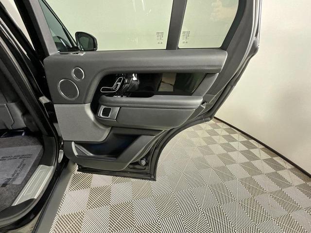 Photo of 2022 Santorini Black Metallic Land Rover Range Rover