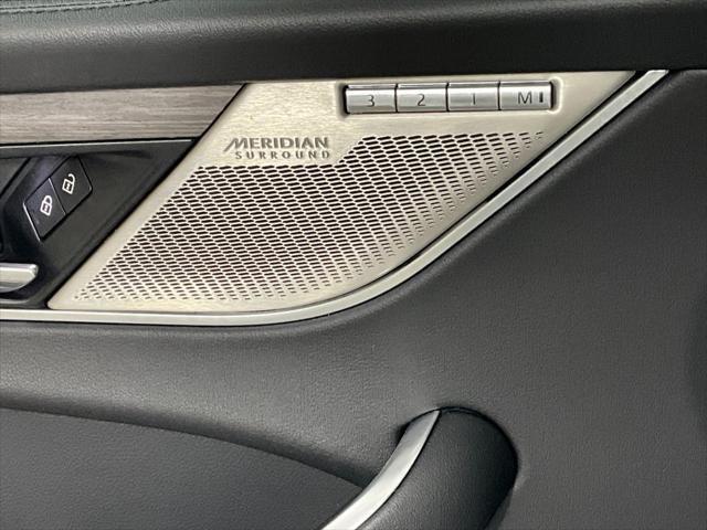 Photo of 2022 White Jaguar F-PACE