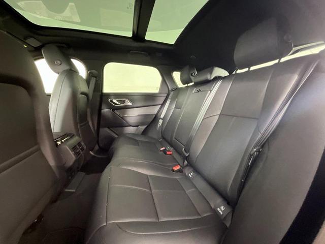 Photo of 2026 Zadar Grey Premium Metallic Land Rover Range Rover Velar
