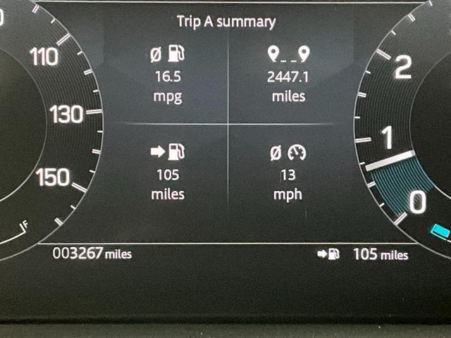 Photo of 2025 Fuji White Land Rover Discovery