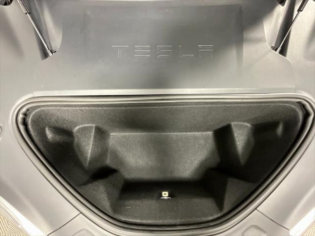 Photo of 2021 Solid Black Tesla Model S