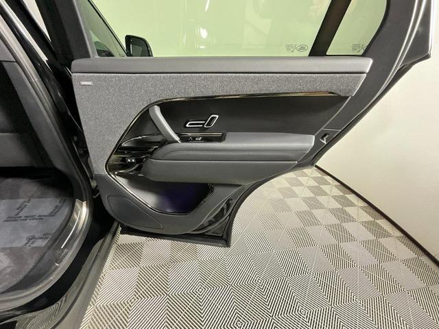 Photo of 2023 Santorini Black Metallic Land Rover Range Rover Sport
