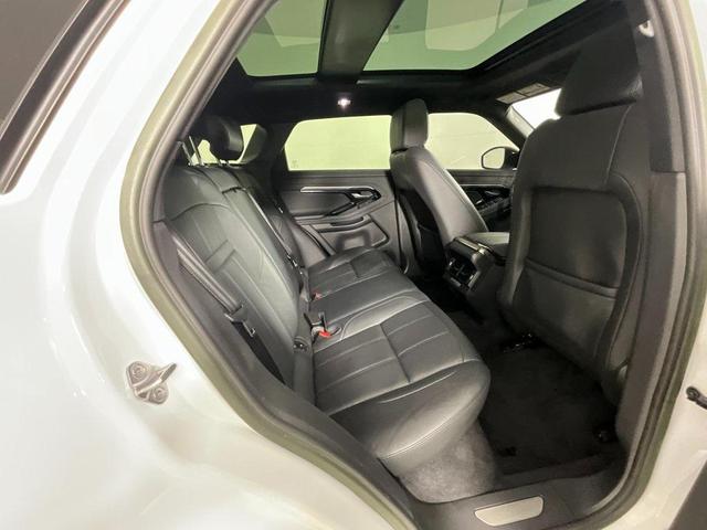 Photo of 2023 Fuji White Land Rover Range Rover Evoque
