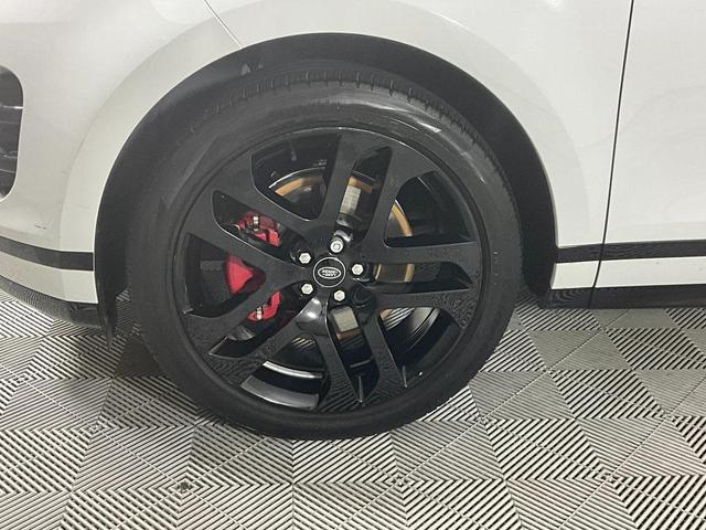 Photo of 2023 Fuji White Land Rover Range Rover Evoque