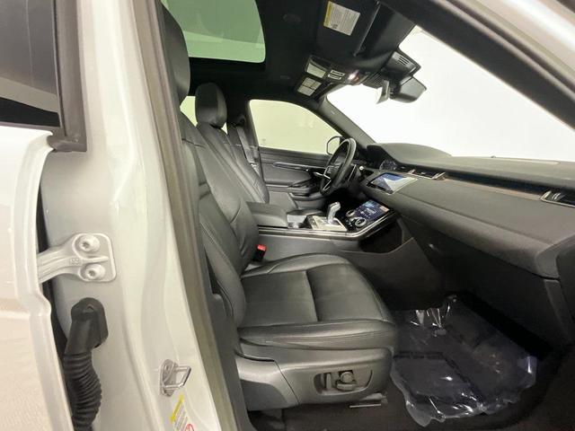 Photo of 2023 Fuji White Land Rover Range Rover Evoque
