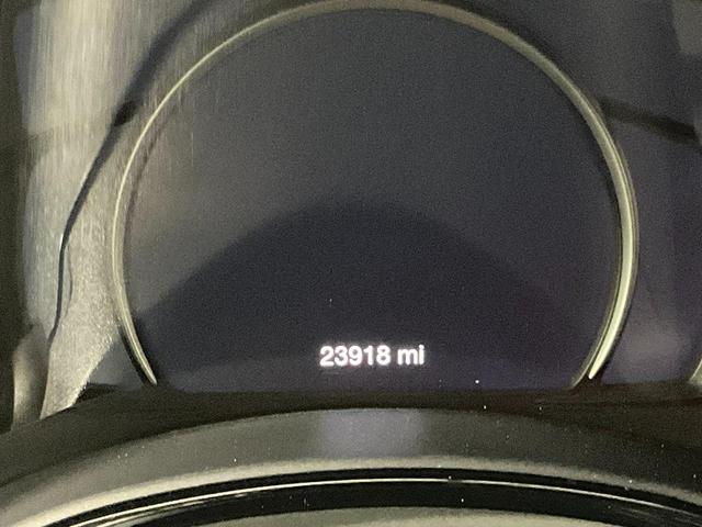 Photo of 2021 DB Black Crystal Clearcoat Dodge Durango