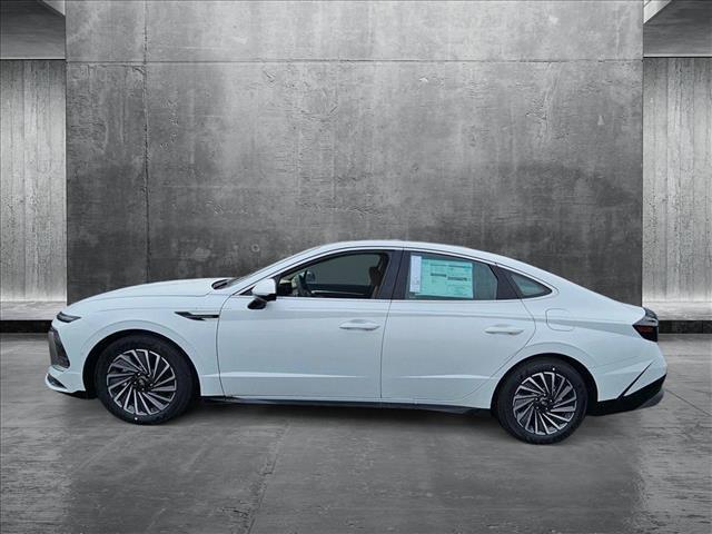 Photo of 2025 Serenity White Hyundai SONATA Hybrid