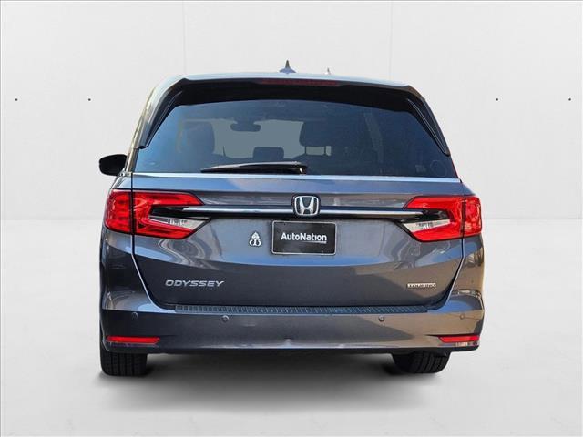 Photo of 2023 Gray Honda Odyssey