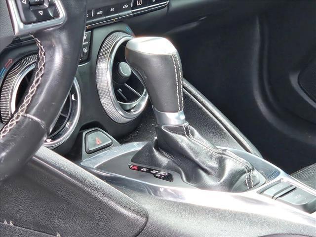 Photo of 2017 Summit White Chevrolet Camaro