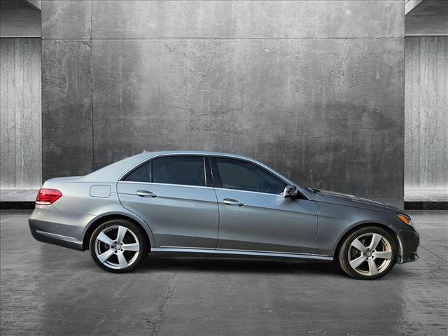 Photo of 2014 Iridium Silver Metallic Mercedes-Benz E-Class