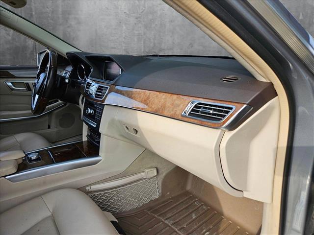 Photo of 2014 Iridium Silver Metallic Mercedes-Benz E-Class