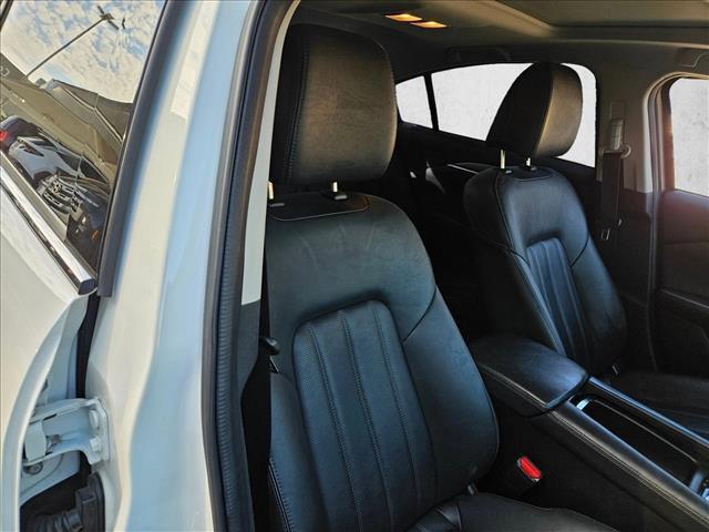 Photo of 2018 Snowflake White Pearl Mica Mazda Mazda6
