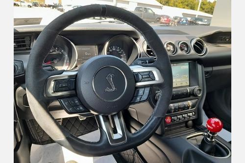 Photo of 2018 Oxford White Ford Shelby GT350