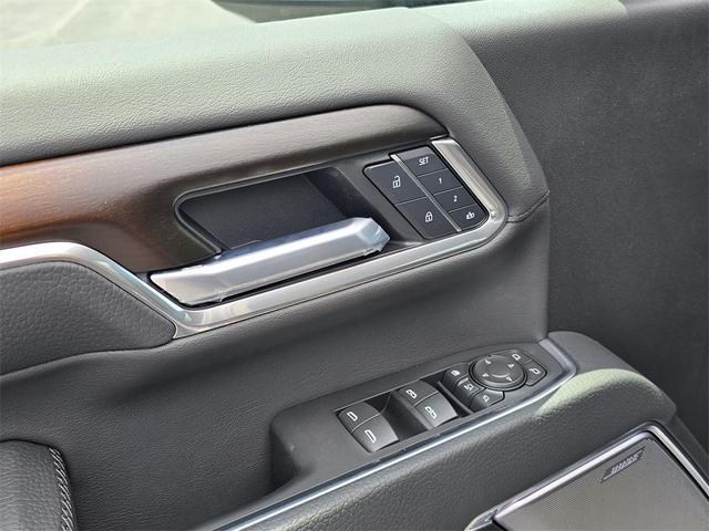Photo of 2025 Onyx Black GMC Sierra 2500