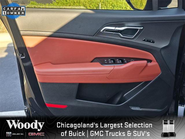 Photo of 2025 Ebony Black Kia Sportage