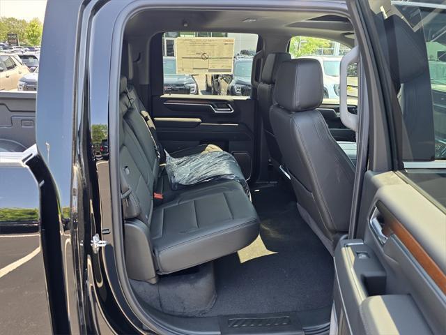 Photo of 2025 Onyx Black GMC Sierra 2500
