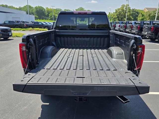 Photo of 2025 Onyx Black GMC Sierra 2500