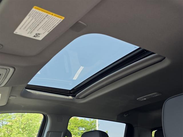 Photo of 2025 Onyx Black GMC Sierra 2500