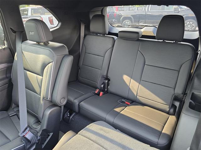 Photo of 2026 ebony twilight metallic Buick Enclave