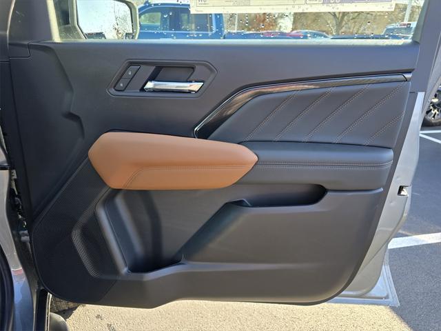 Photo of 2025 Sterling Metallic GMC Canyon