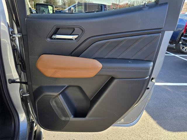 Photo of 2025 Sterling Metallic GMC Canyon