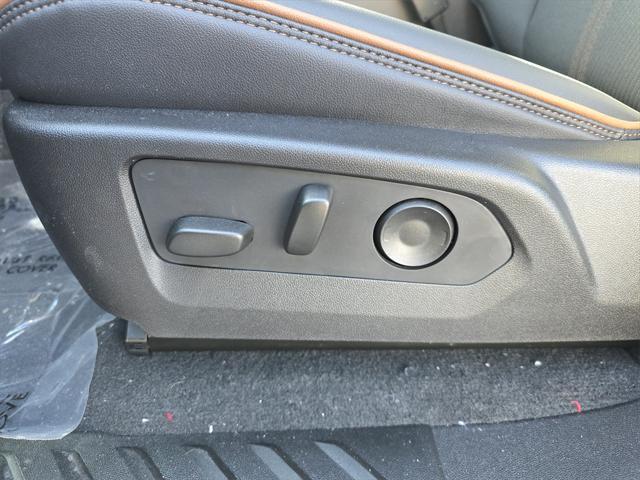 Photo of 2025 Sterling Metallic GMC Canyon