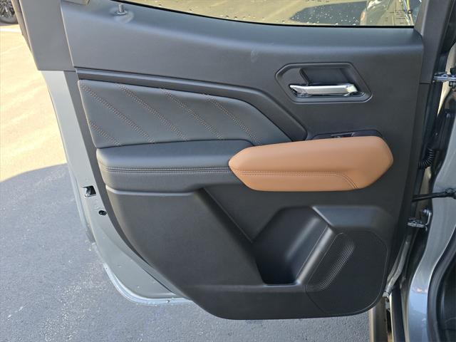 Photo of 2025 Sterling Metallic GMC Canyon