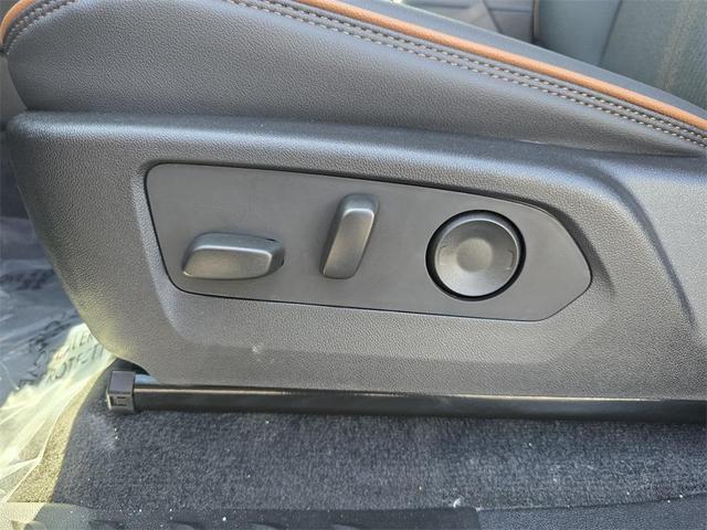 Photo of 2025 Onyx Black GMC Canyon