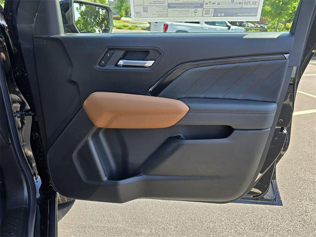 Photo of 2025 Onyx Black GMC Canyon