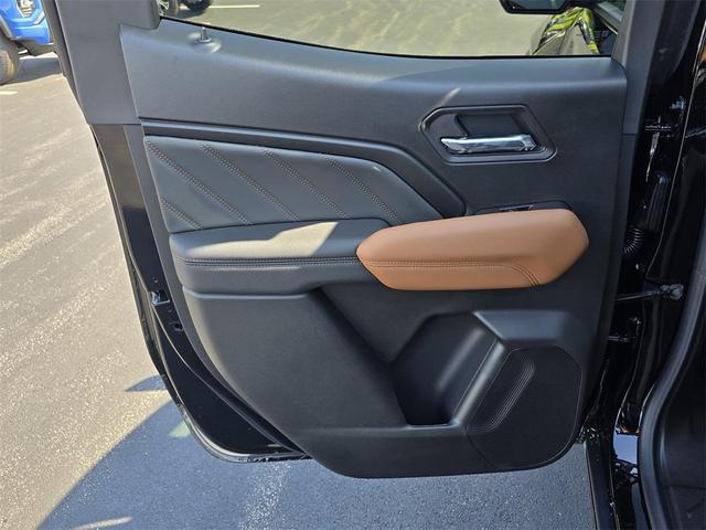 Photo of 2025 Onyx Black GMC Canyon