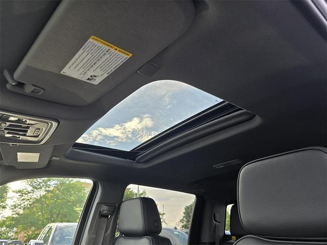 Photo of 2025 Onyx Black GMC Sierra 2500