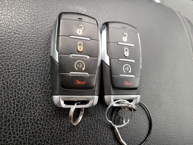 Photo of 2021 Black RAM 1500
