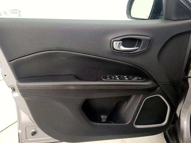 Photo of 2018 Silver Jeep Compass