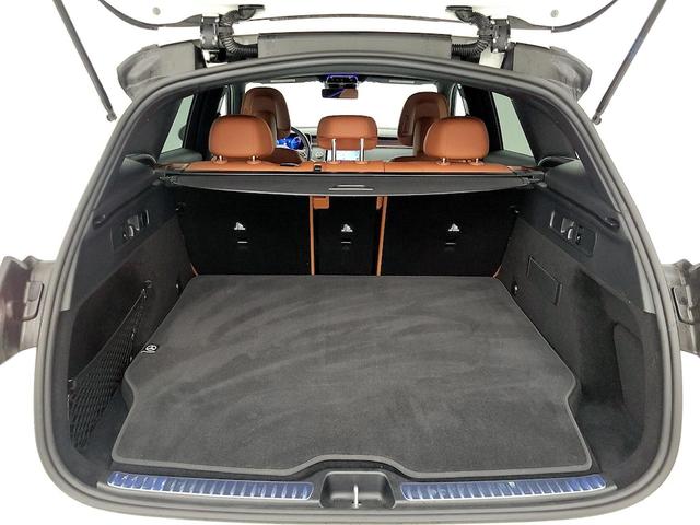 Photo of 2025 White Mercedes-Benz GLC 350e