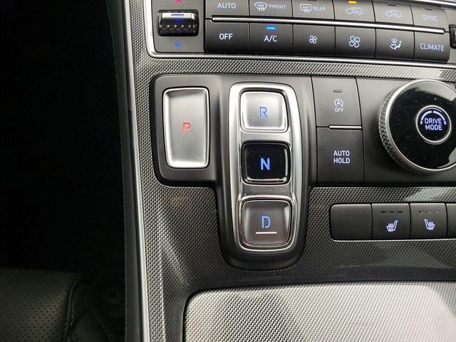 Photo of 2023 Gray Hyundai SANTA FE