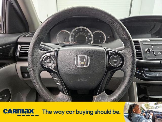 Photo of 2017 Gray Honda Accord