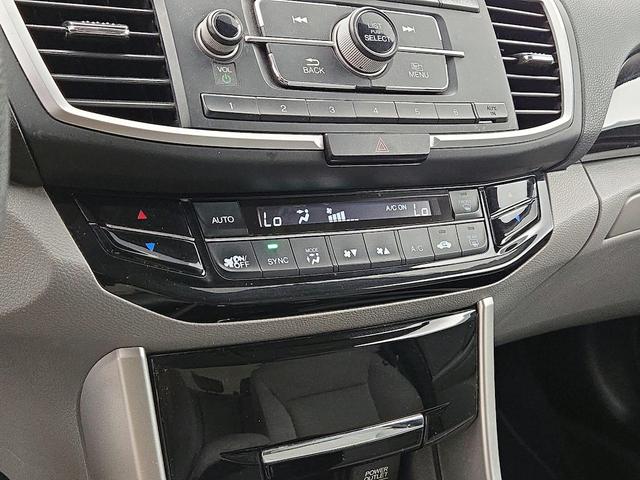 Photo of 2017 Gray Honda Accord