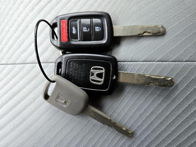Photo of 2017 Gray Honda Accord