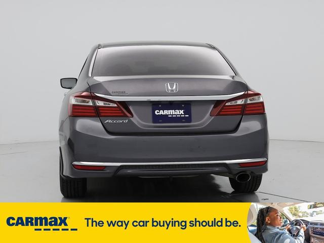 Photo of 2017 Gray Honda Accord