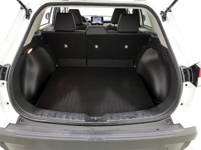 Photo of 2022 White Toyota Corolla Cross