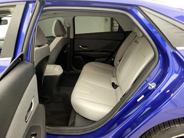 Photo of 2023 Blue Hyundai ELANTRA