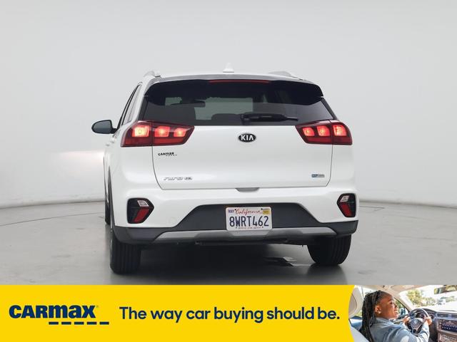 Photo of 2020 White Kia Niro