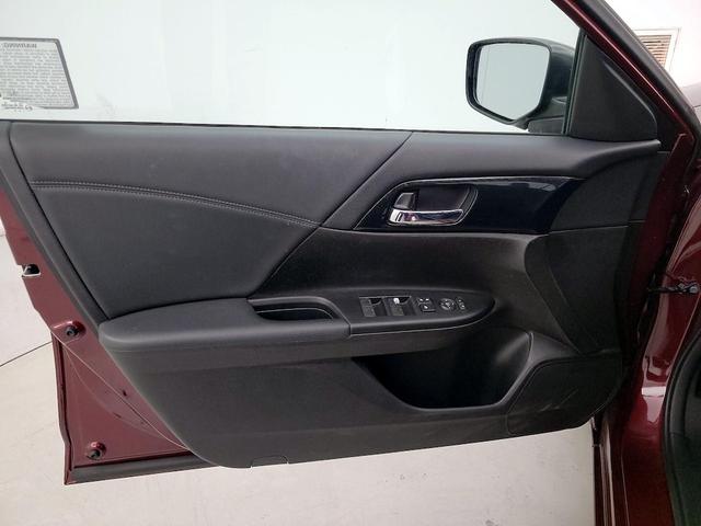 Photo of 2014 Red Honda Accord